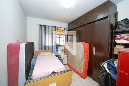 Quarto 1 de casa à venda com 3 quartos, 200m² em Dom Cabral, Belo Horizonte