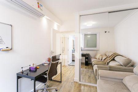 Quarto 1 de apartamento à venda com 2 quartos, 75m² em Moema, São Paulo