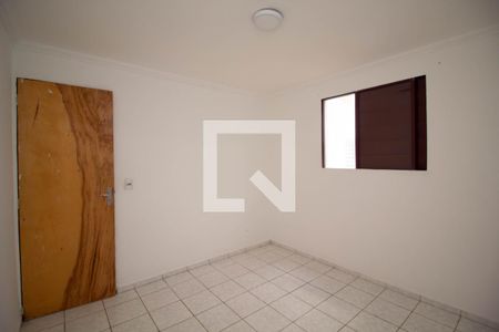 Quarto 1 de apartamento para alugar com 2 quartos, 47m² em Cidade Tupinambá, Guarulhos