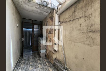 Corredor externo de casa à venda com 3 quartos, 189m² em Vila Medeiros, São Paulo