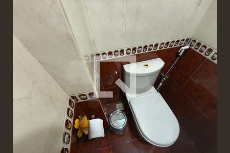 Lavabo de casa de condomínio para alugar com 3 quartos, 750m² em Barra Olímpica, Rio de Janeiro