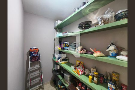 Despensa de casa de condomínio para alugar com 3 quartos, 750m² em Barra Olímpica, Rio de Janeiro