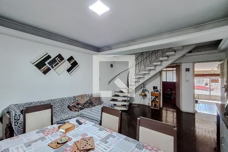 Sala de casa à venda com 4 quartos, 270m² em Ipiranga, São Paulo