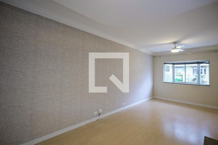 Sala de casa de condomínio à venda com 3 quartos, 168m² em Parque Assuncao, Taboão da Serra