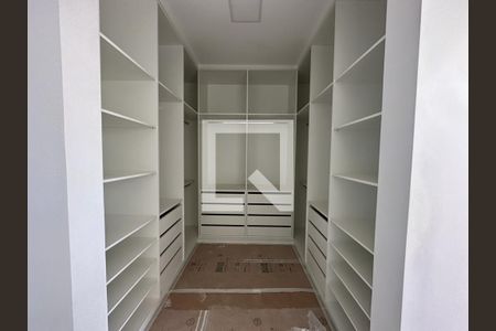 Casa à venda com 3 quartos, 370m² em Swiss Park, Campinas