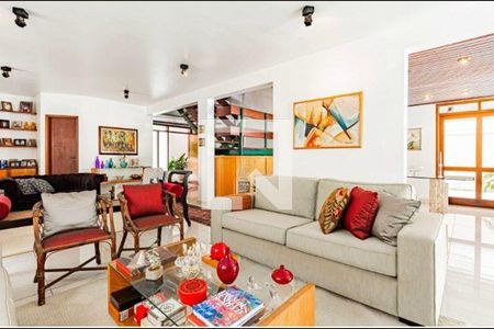 Casa à venda com 3 quartos, 340m² em Residencial Cinco (Alphaville), Santana de Parnaíba