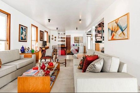 Casa à venda com 3 quartos, 340m² em Residencial Cinco (Alphaville), Santana de Parnaíba