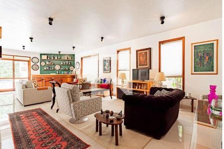 Casa à venda com 3 quartos, 340m² em Residencial Cinco (Alphaville), Santana de Parnaíba