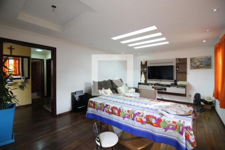 Sala de casa de condomínio para alugar com 3 quartos, 170m² em Taquara, Rio de Janeiro