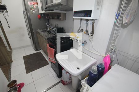 Sala / Cozinha de apartamento à venda com 2 quartos, 42m² em Santa Teresinha, São Paulo
