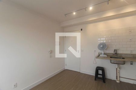 Sala/Cozinha de apartamento para alugar com 2 quartos, 42m² em Sítio da Figueira, São Paulo