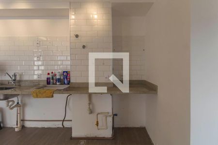 Sala/Cozinha de apartamento para alugar com 2 quartos, 42m² em Sítio da Figueira, São Paulo