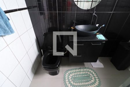 Banheiro da Suíte 1 de casa à venda com 5 quartos, 200m² em Padroeira, Osasco