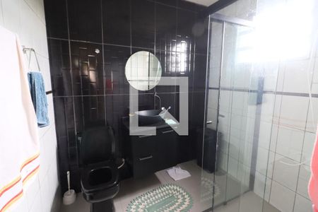 Banheiro da Suíte 1 de casa à venda com 5 quartos, 200m² em Padroeira, Osasco