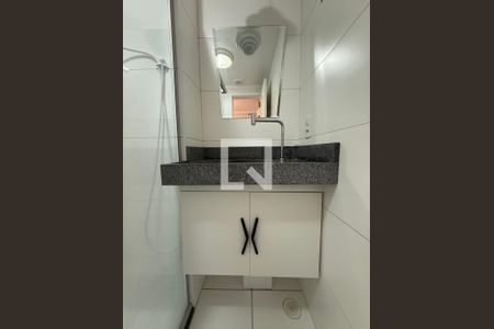 Banheiro de kitnet/studio para alugar com 1 quarto, 41m² em Vila Buarque, São Paulo