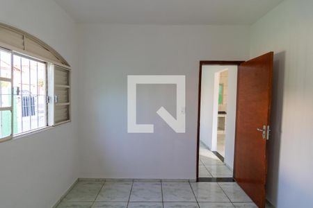 Quarto 01 da casa 01 de casa à venda com 4 quartos, 140m² em Jardim Nova Europa, Campinas