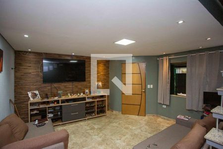 Sala de TV de casa para alugar com 3 quartos, 80m² em Serraria, Diadema