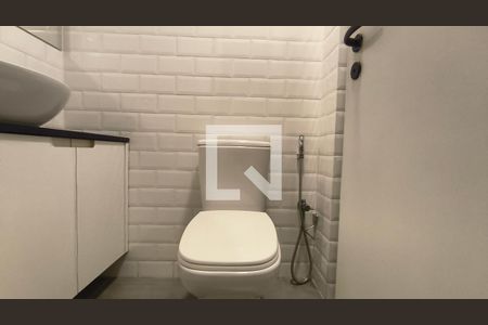 Banheiro de kitnet/studio para alugar com 1 quarto, 20m² em Vila Mariana, São Paulo