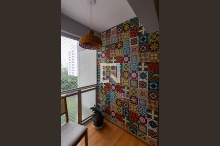 Varanda  de apartamento para alugar com 3 quartos, 75m² em Jardim Industrial, São Paulo