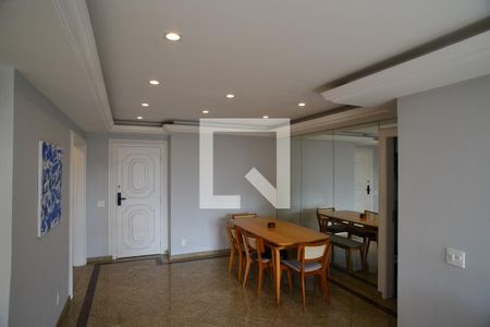 Sala de apartamento para alugar com 3 quartos, 138m² em Barra da Tijuca, Rio de Janeiro