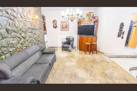 Sala de televisão de casa à venda com 5 quartos, 360m² em São José, Belo Horizonte