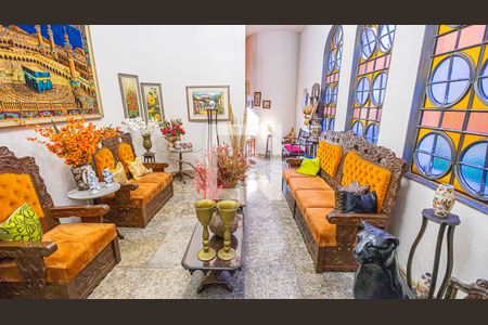 Sala de casa à venda com 5 quartos, 360m² em São José, Belo Horizonte