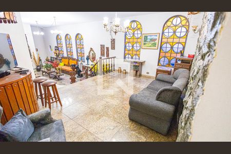 Sala de televisão de casa à venda com 5 quartos, 360m² em São José, Belo Horizonte