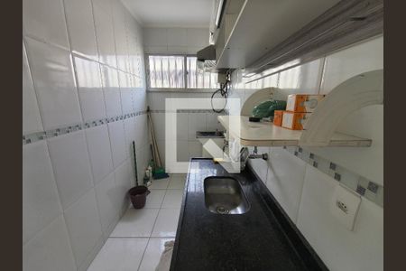 Cozinha de apartamento para alugar com 2 quartos, 56m² em Taquara, Rio de Janeiro
