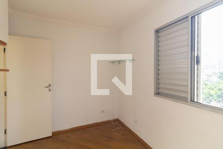 Quarto 1 de apartamento para alugar com 2 quartos, 50m² em Vila Carmosina, São Paulo