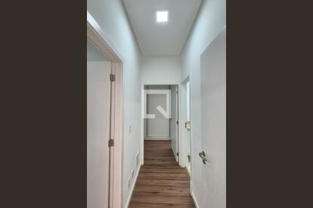 Corredor  de apartamento à venda com 2 quartos, 109m² em Swiss Park, Campinas