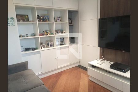 Apartamento à venda com 3 quartos, 137m² em Vila Santo Estefano, São Paulo