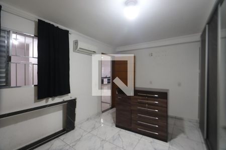 Quarto 1 de casa para alugar com 2 quartos, 140m² em Jardim Elba, São Paulo