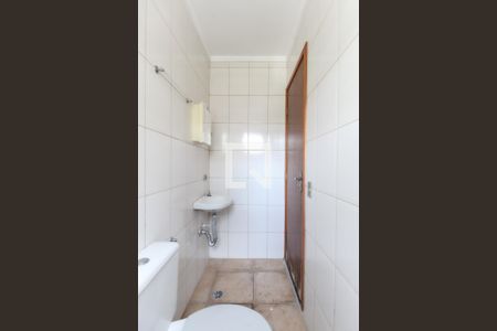 Banheiro de casa para alugar com 1 quarto, 35m² em Jardim Brasilia, São Paulo