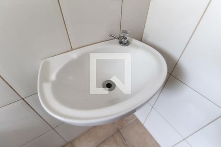 Banheiro de casa para alugar com 1 quarto, 35m² em Jardim Brasilia, São Paulo