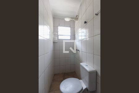 Banheiro de casa para alugar com 1 quarto, 35m² em Jardim Brasilia, São Paulo