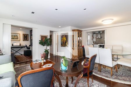 Apartamento à venda com 2 quartos, 116m² em Moema, São Paulo