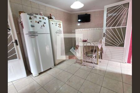 Casa à venda com 2 quartos, 155m² em Vila Liviero, São Paulo