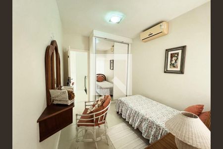 Casa à venda com 4 quartos, 178m² em Camboinhas, Niterói