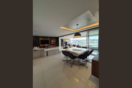 Apartamento à venda com 3 quartos, 180m² em Campo Belo, São Paulo