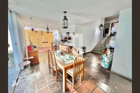 Casa à venda com 4 quartos, 395m² em Vila Yara, Osasco