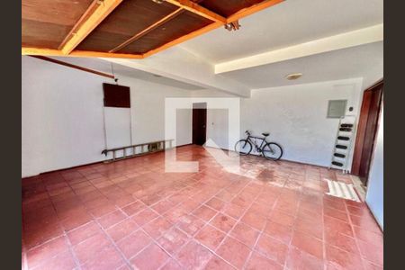 Casa à venda com 4 quartos, 395m² em Vila Yara, Osasco