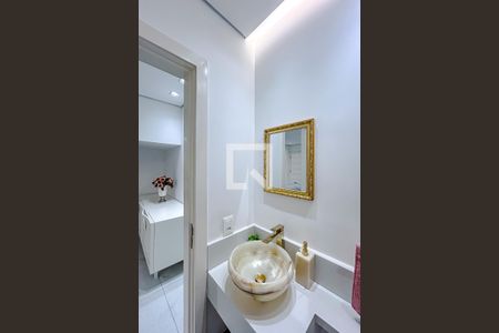 Lavabo de casa para alugar com 3 quartos, 160m² em Penha de França, São Paulo