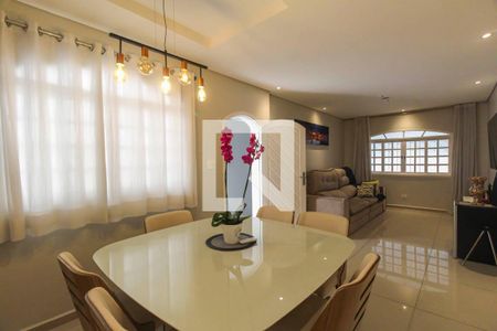 Casa à venda com 2 quartos, 250m² em Vila Antonieta, São Paulo