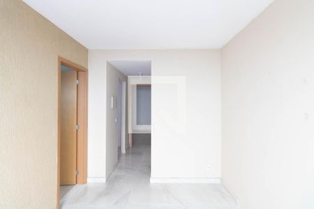 Sala de casa para alugar com 2 quartos, 55m² em Inhoaíba, Rio de Janeiro