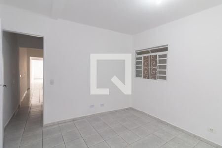 Quarto 2 de casa para alugar com 2 quartos, 80m² em Vila Carmosina, São Paulo