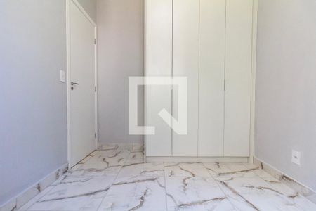 Quarto 1 de apartamento para alugar com 2 quartos, 40m² em Jardim Maringa, São Paulo