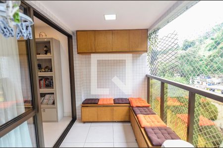 Sala de apartamento à venda com 3 quartos, 85m² em Tijuca, Rio de Janeiro