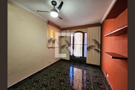 Sala de casa à venda com 3 quartos, 130m² em Vila Inglesa, São Paulo