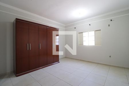 Quarto 1 - Suíte de casa para alugar com 3 quartos, 156m² em Granada, Uberlândia