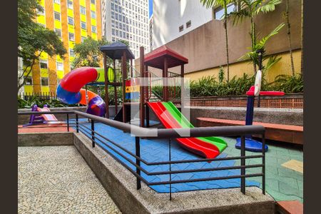 Apartamento à venda com 3 quartos, 241m² em Santa Cecilia, São Paulo